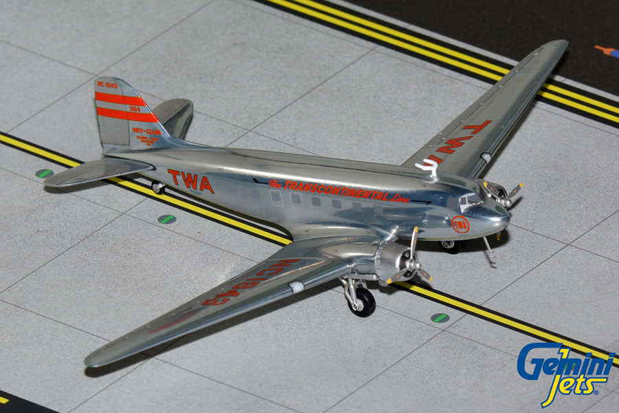 TWA (Transcontinental & Western Air) DC-3 (1:200 scale) – Tuskegee