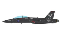 Load image into Gallery viewer, U.S. Navy F/A-18F Super Hornet (1:72 scale) &quot;Vandy 1&quot; (Black Scheme)
