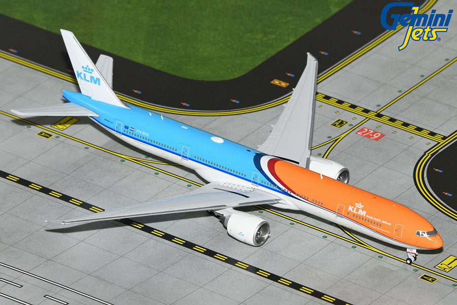 KLM B777-300ER (New Orange Pride Livery)