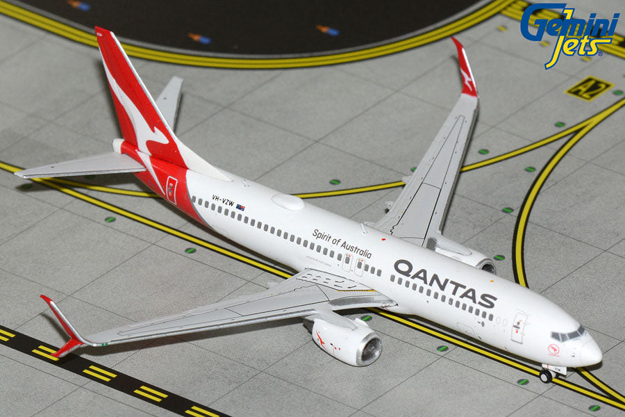 Qantas Airways B737-800S