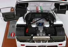 Load image into Gallery viewer, Ferrari F40 (Metallic White)
