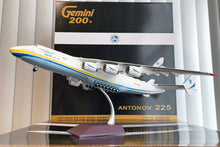 Load image into Gallery viewer, Antonov Airlines An-225 &quot;Mriya&quot; (1:200 scale)
