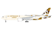 Load image into Gallery viewer, Etihad Cargo B777-200F (1:200 scale) (Interactive Series)
