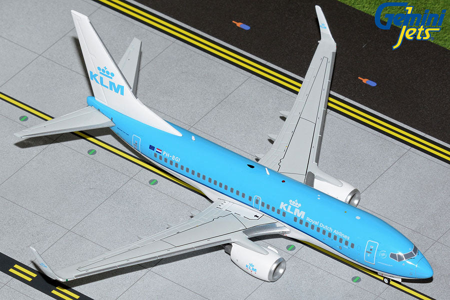 KLM B737-700W (1:200 scale)